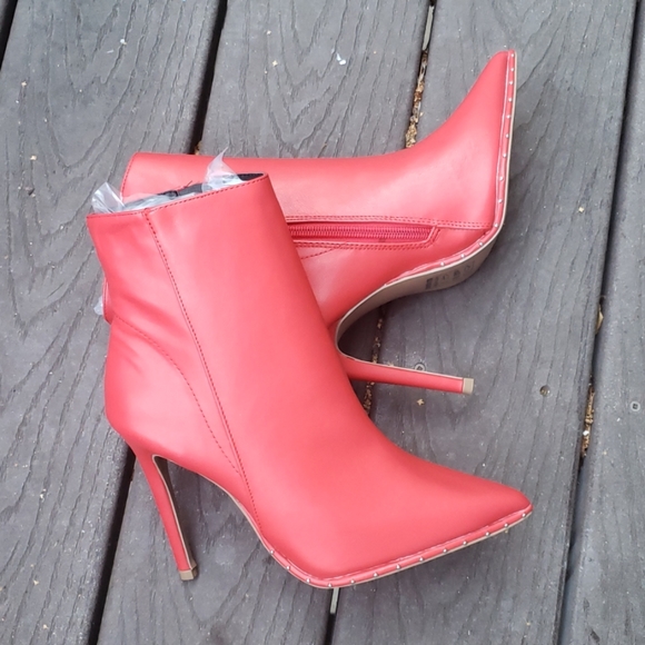 Red Trendy Ankle Boots Pointy Toe Studded Bootie - Picture 9 of 10